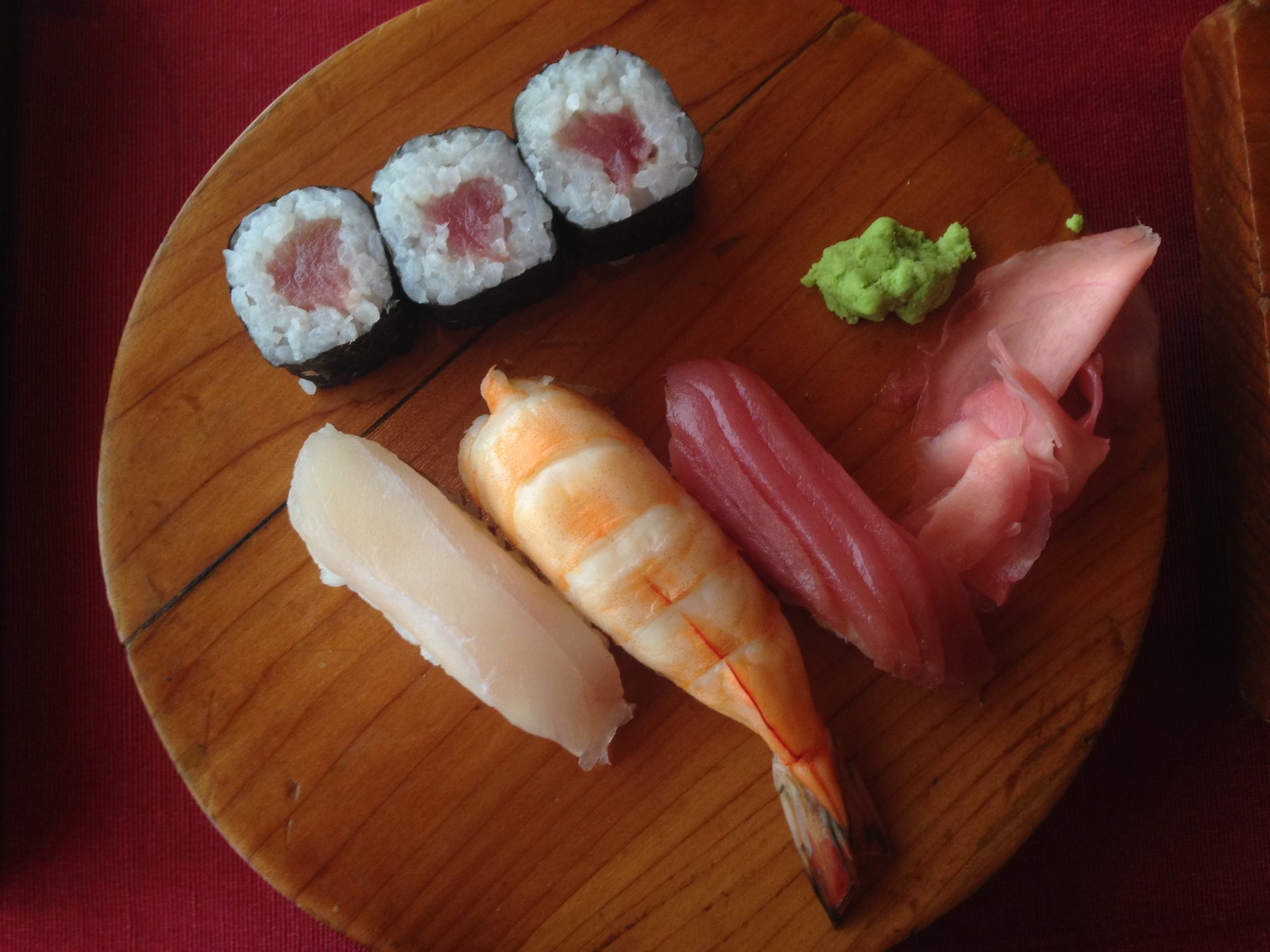Sushi Moriawase plate, including tuna roll and nigiri, at Fujiyama