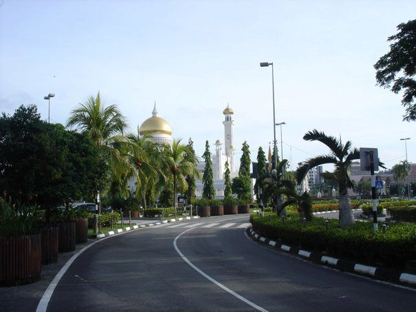 Omar Ali Saifuddien Mosque, Bandar Seri Begawan