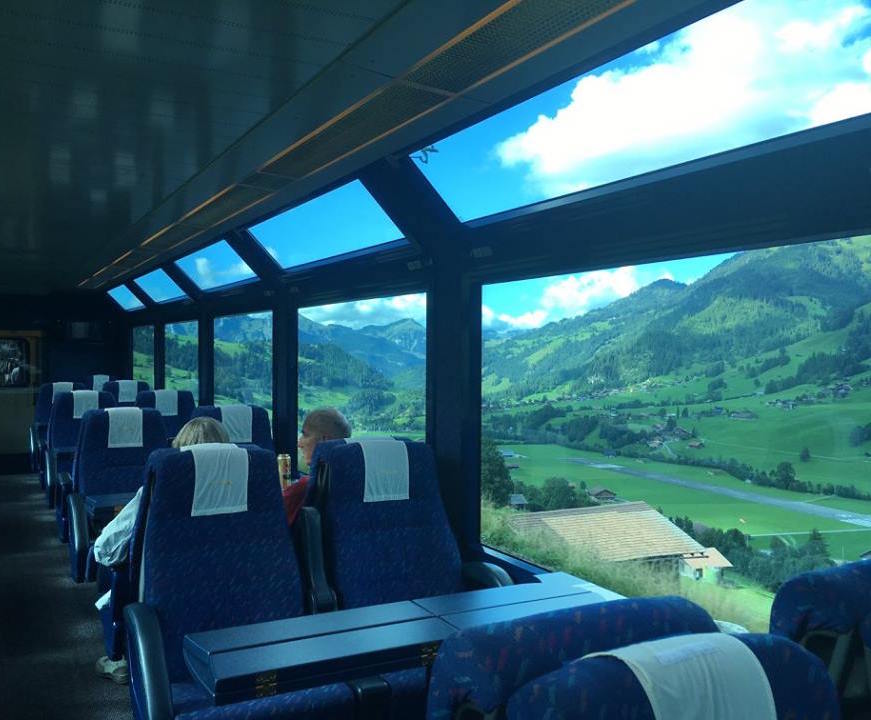 How to go on the panoramic Swiss mountain trains